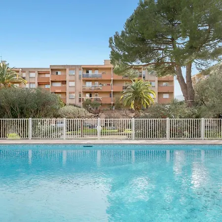 In With Swimming Pool&balcony *